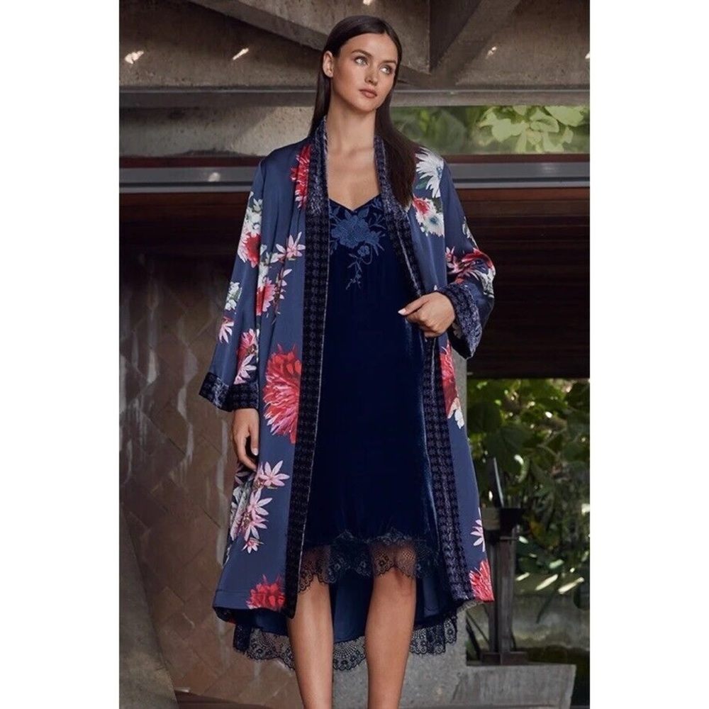 NWOT Johnny Was Aster Velvet Silk Kimono sz Large